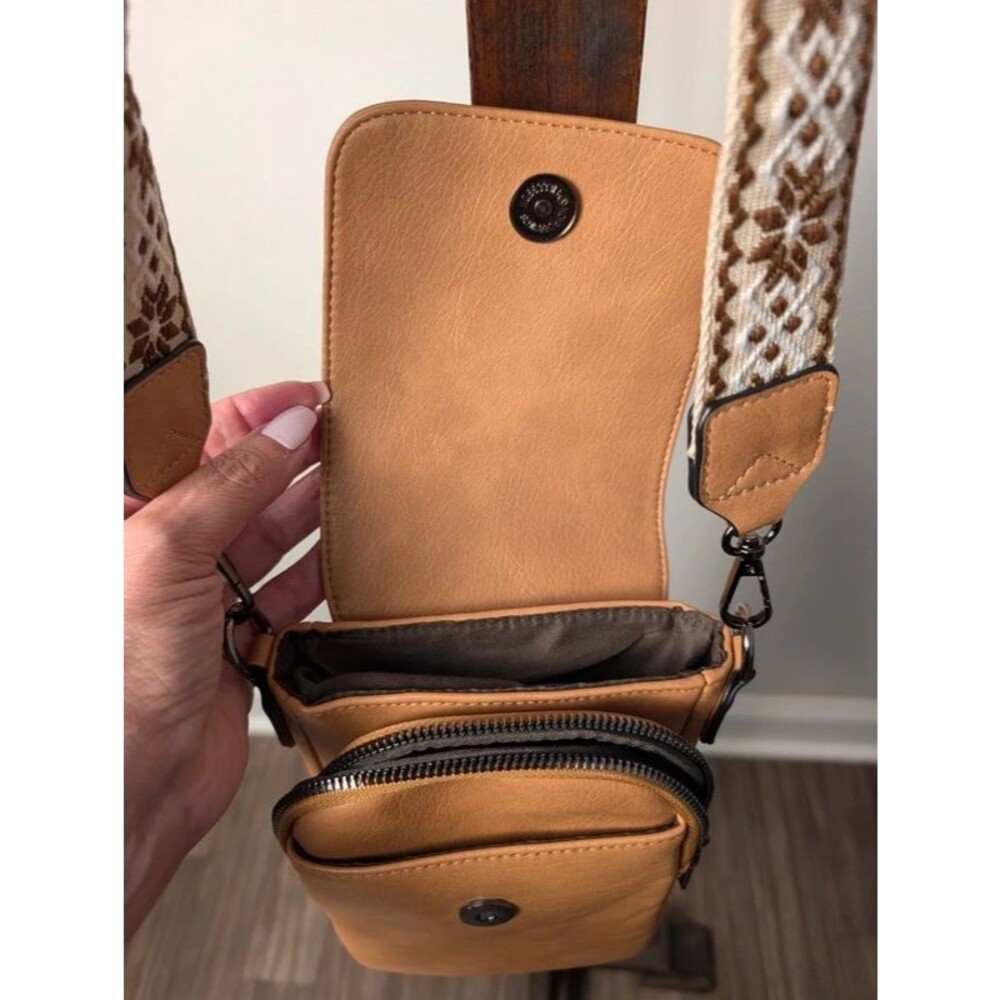 Small Vegan Leather Crossbody Phone Purse - Picture 5 of 12